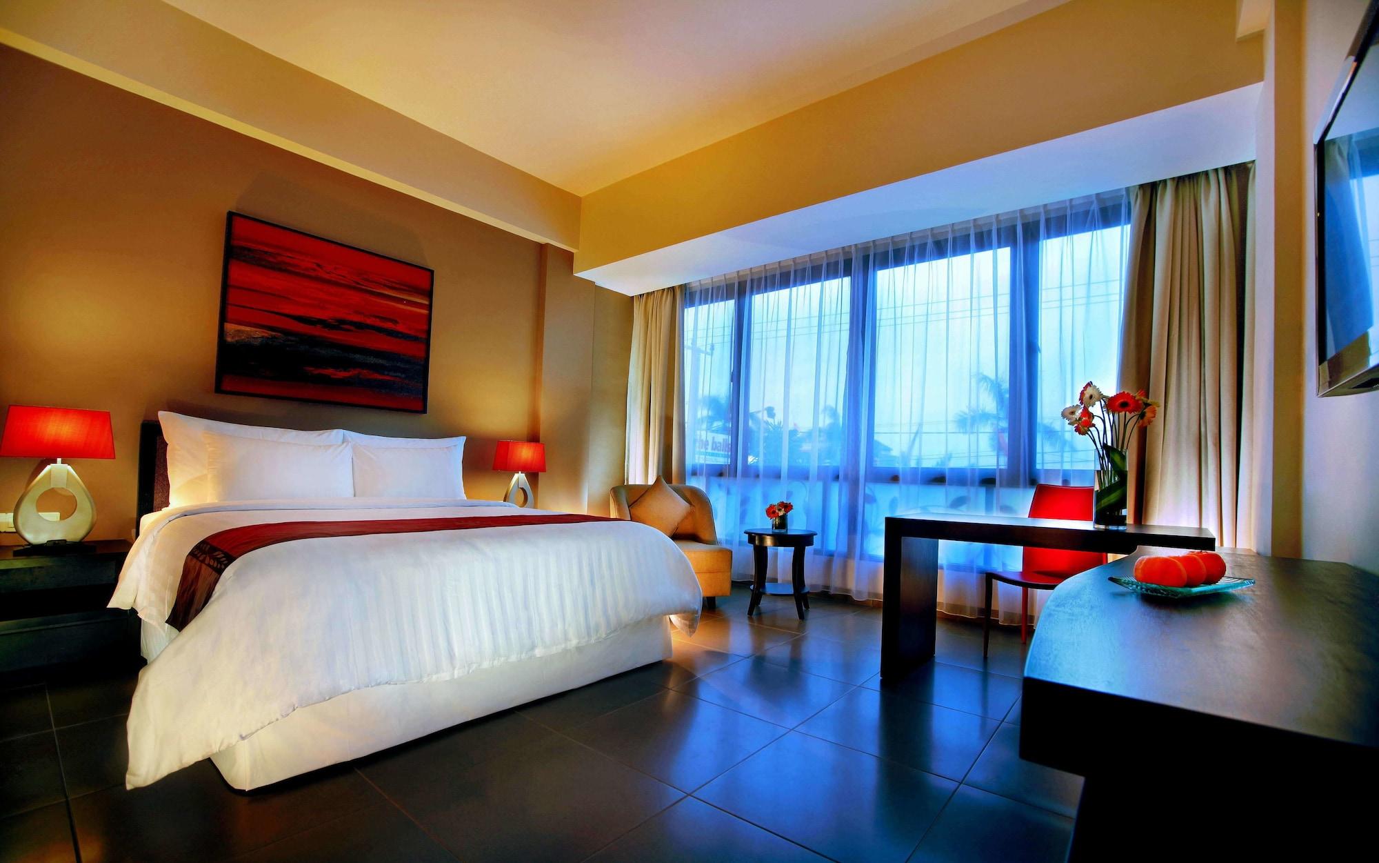100 Sunset Kuta Hotel&Ballroom Eksteriør billede