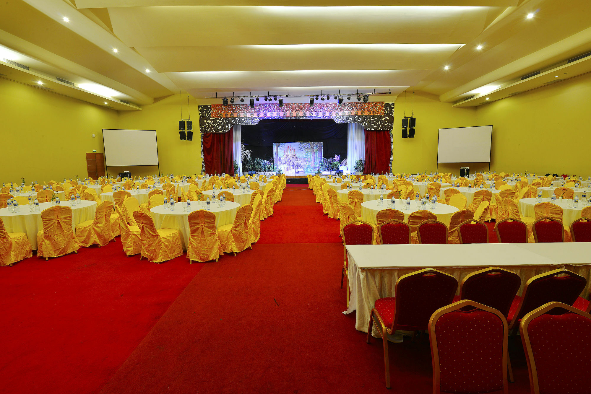100 Sunset Kuta Hotel&Ballroom Eksteriør billede